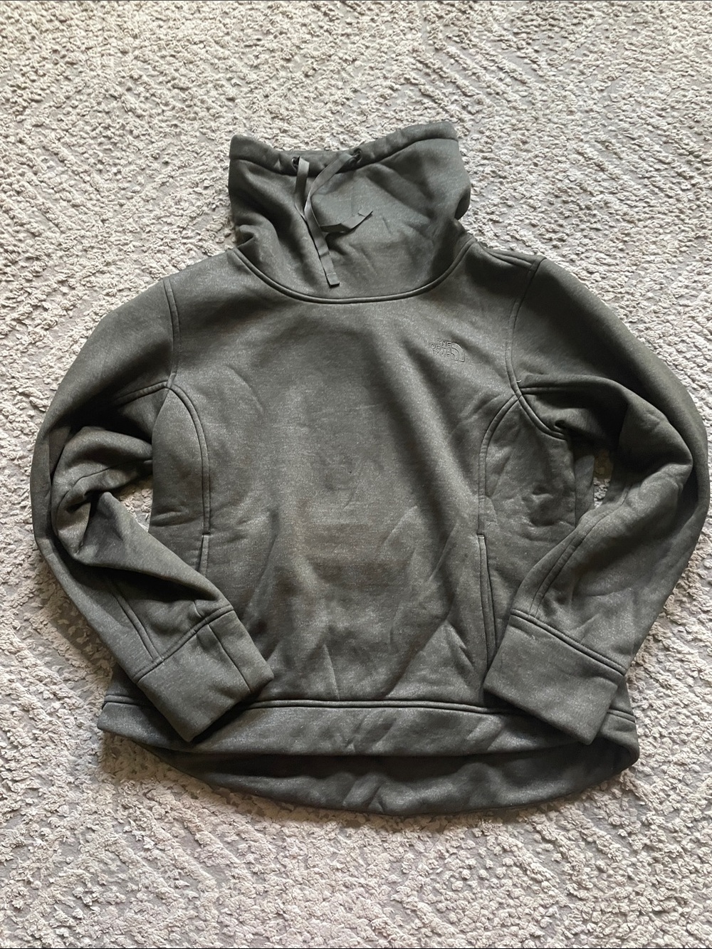 The North Face Women's Cream Sherpa Fleece Pullover